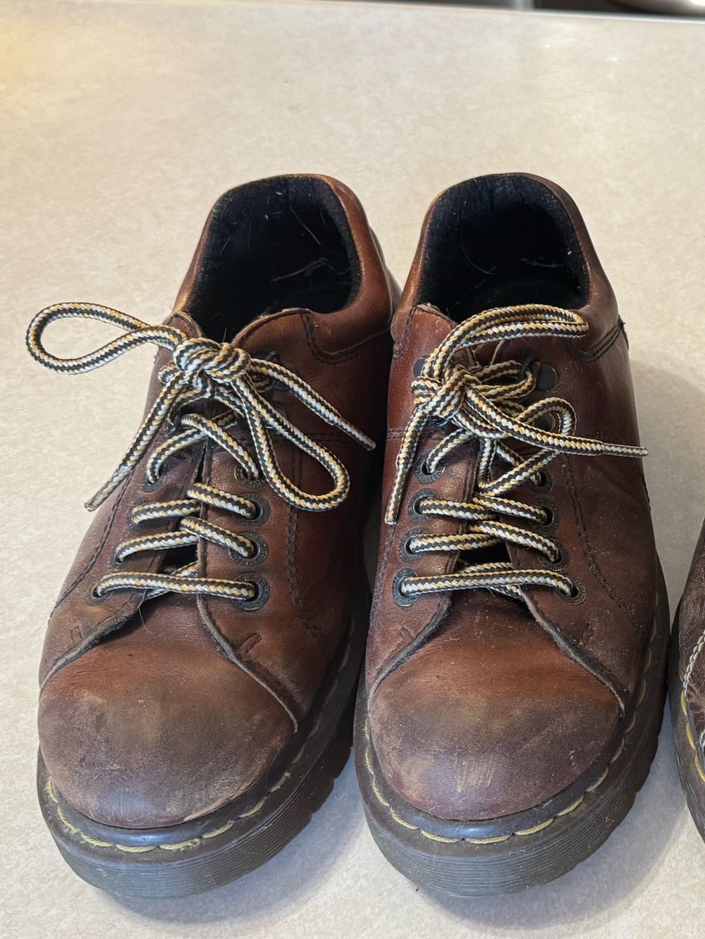 Dr. Martens Men's Brown Leather Lace-Up Boots